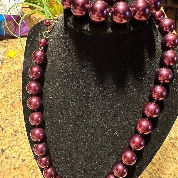Honora cultures pearls in plum - Picture 12 of 13